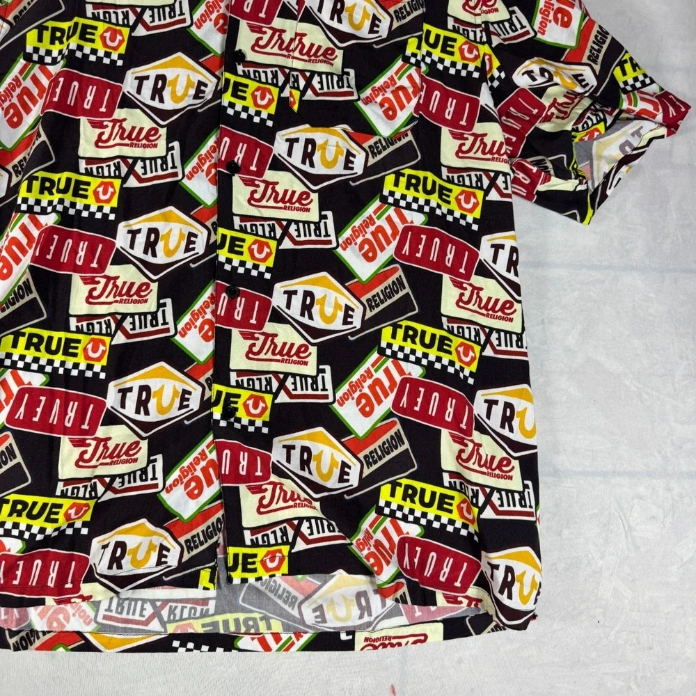 NWT True Religion Mens Button Up Camp Shirt Black All-Over Print Short Sleeve XL
